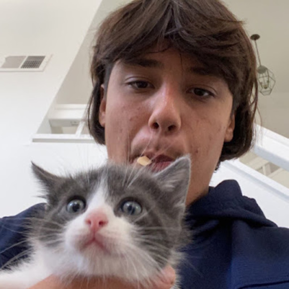 Meet your Posher, Andrew - Picture 1 of 1